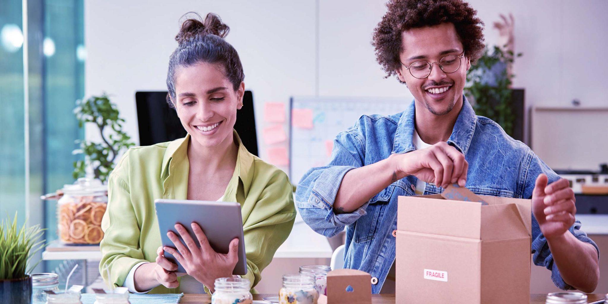 Woman doing dropshipping on her laptop